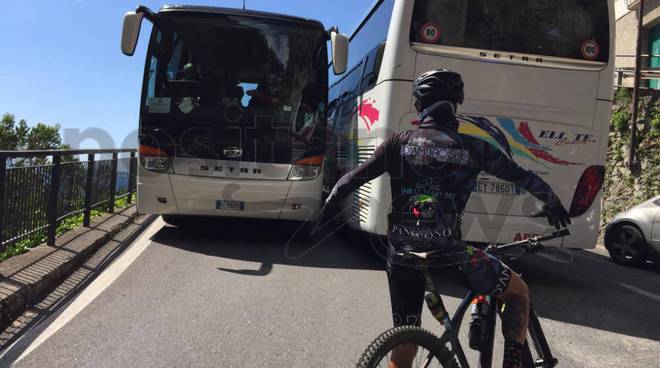 Traffico in Costa d ' Amalfi 