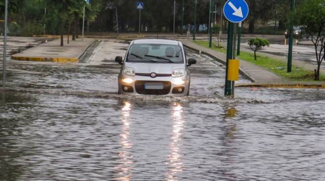 Napoli acqua ghiaccio e fango 