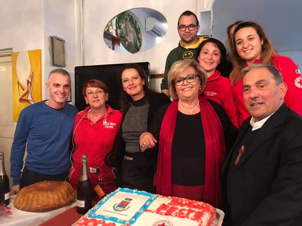 Pranzo di Natale degli anziani con gli zampognari a Positano