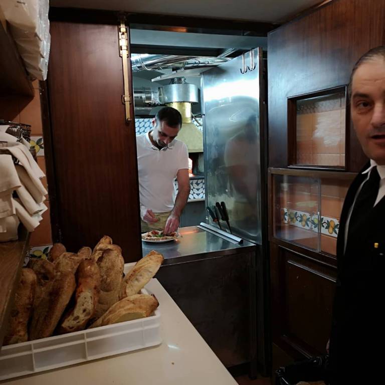 Sorrento. Incontro alla Lanterna fra simboli del turismo