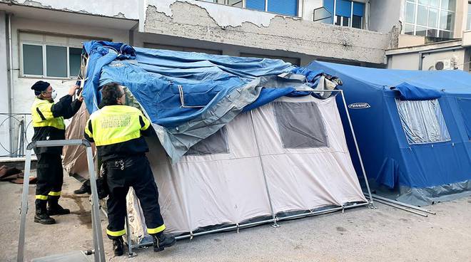 A Sorrento arriva una nuova tenda per il triage