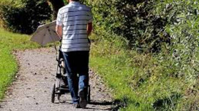 IN CAMPANIA È VIETATO FARE JOGGING E PASSEGGIARE SOTTO CASA