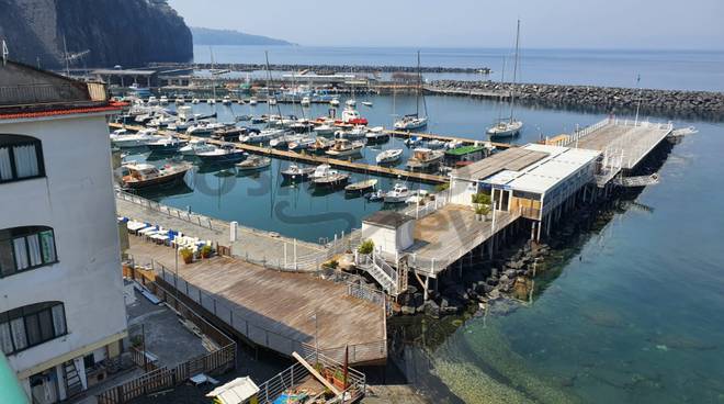 marina di piano deserta