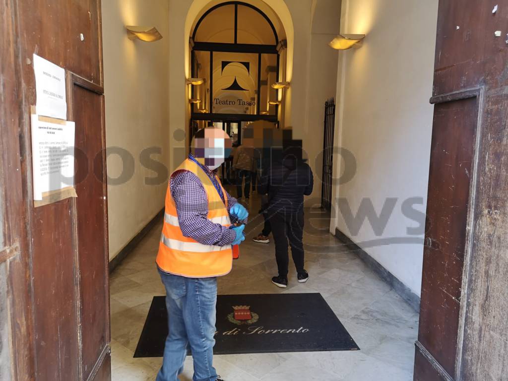 Sorrento. In diretta dal Teatro Tasso, tante figure importanti per il banco alimentare