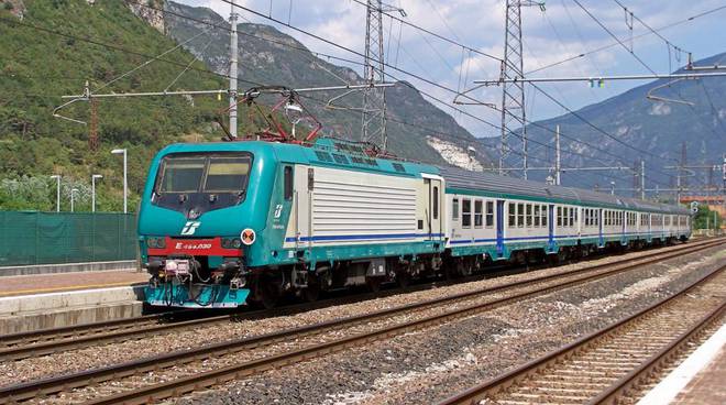 treno regionale