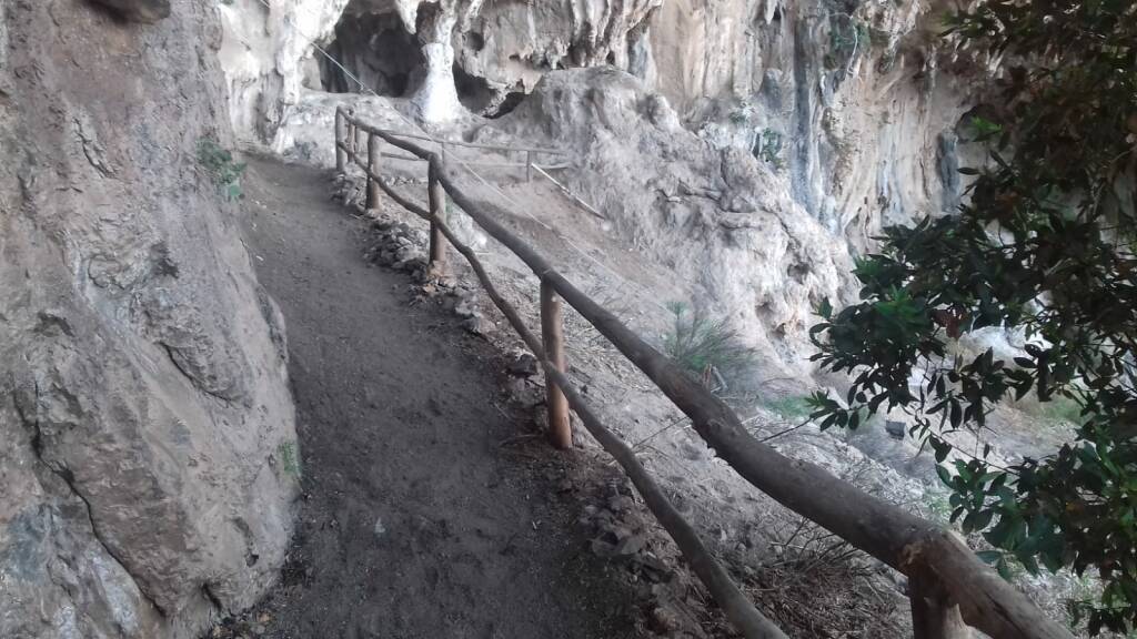 Atrani. Riqualificato e ripristinato il sentiero che porta alle Nuove Grotte