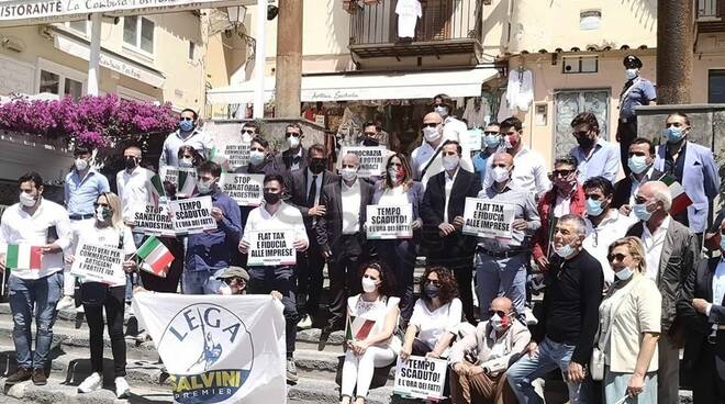 Positano manifestazione Lega 