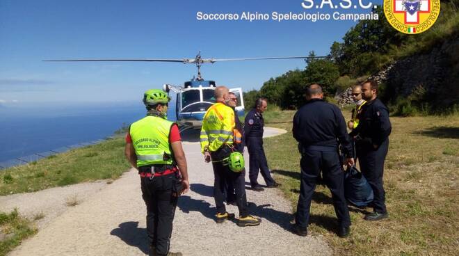 Soccorso al Sentiero degli Dei 