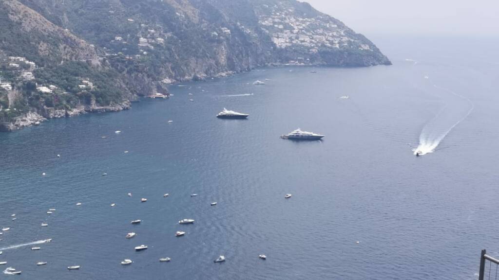 mega yacht siren tanusha positano