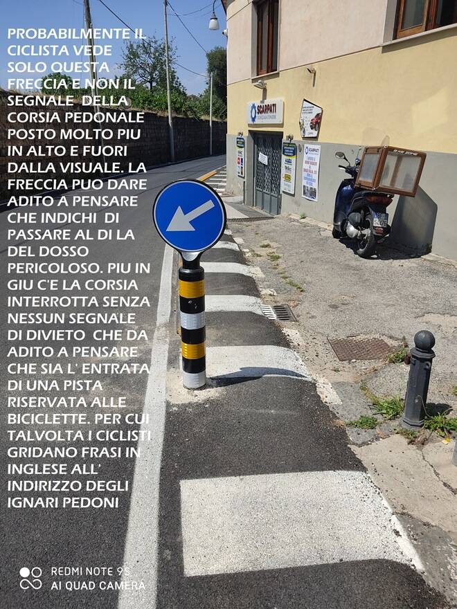 Riceviamo e pubblichiamo. Sant'agnello: "Via Iommella Grande, la corsia pedonale non è una pista ciclabile"