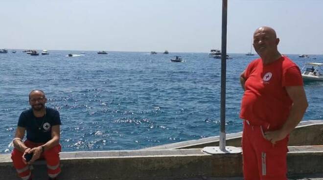 La Croce Rossa di Maiori sul molo di Positano per la giornata di Ferragosto