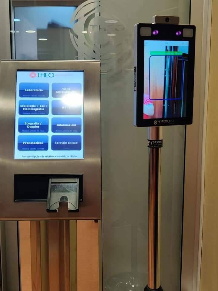 Meta. Acquistati tre termoscanner da consegnare al dirigente scolastico