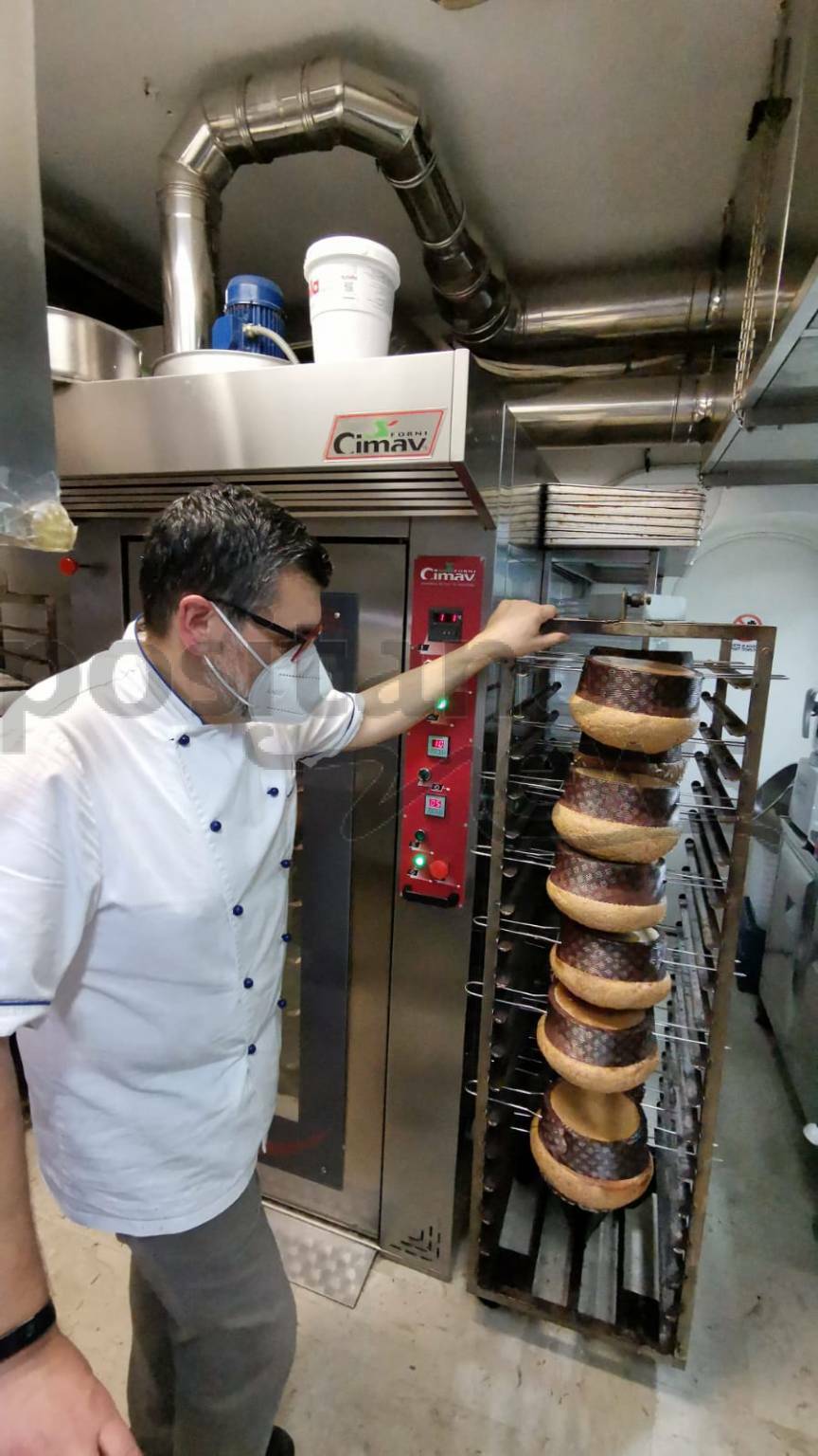 Positano. Il maestro Giosuè Castellano ci rivela i segreti dei suoi panettoni