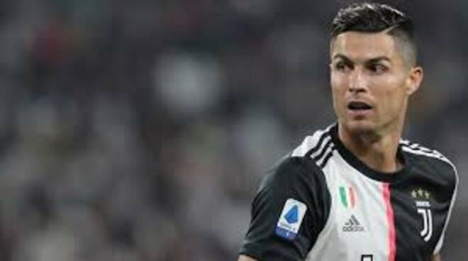 ronaldo positivo al coronavirus