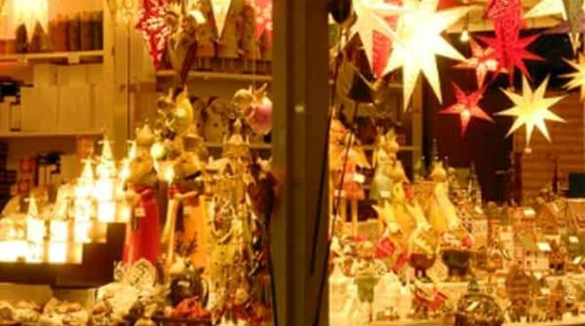 La magia del Natale in una scatola: le scatole di Natale ideate in Francia giungono a Salerno in una veste magica