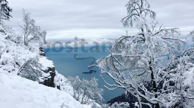 Positano neve sulla Conocchia