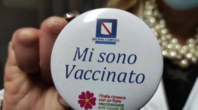 Capri, iniziate le vaccinazioni per gli over 80: organizzazione, gentilezza ed efficienza