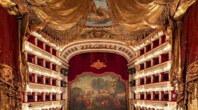 Riprendono le visite guidate al Teatro di San Carlo di Napoli