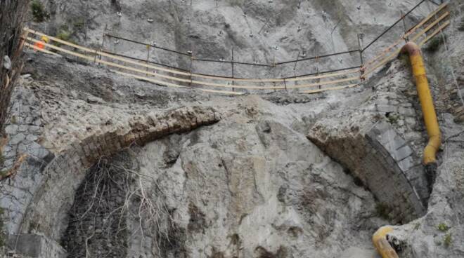 Amalfi: terminati i lavori al costone roccioso. Ora si procede con la ricostruzione della SS 163