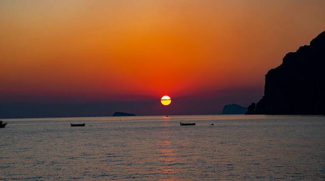 Positano di sera tramonto di Peppe Di Martino