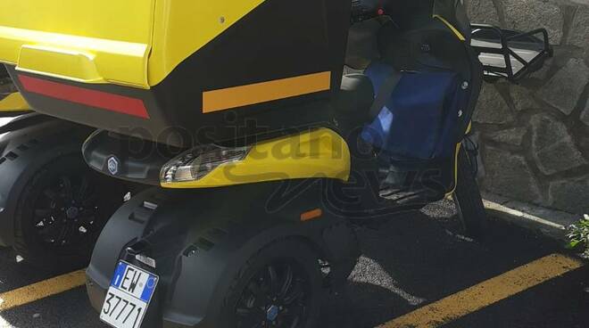 Poste, dipendenti al lavoro su mezzi ibridi ed elettrici: scooter nuovi anche a Positano