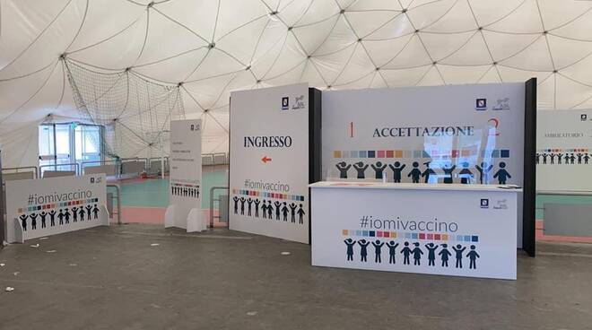 Covid-19, vaccini a Ischia e Procida. Hub pronti in attesa del siero