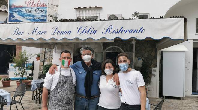 Da "Donna Clelia" nella Praia a Praiano un paradiso, intervistiamo lo chef: "Prodotti genuini e impegno fanno una buona cucina"