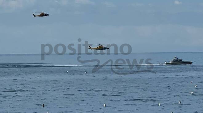 Elicotteri Guardia di Finanza a Positano 