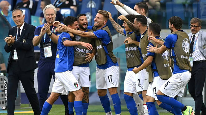 Europei, terza vittoria per l'Italia che batte il Galles 1-0 ed accede agli ottavi di finale