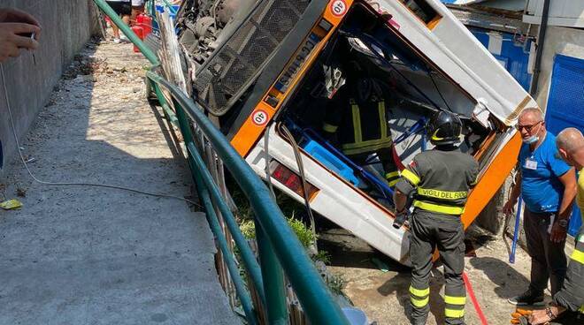 Capri bus precipitato