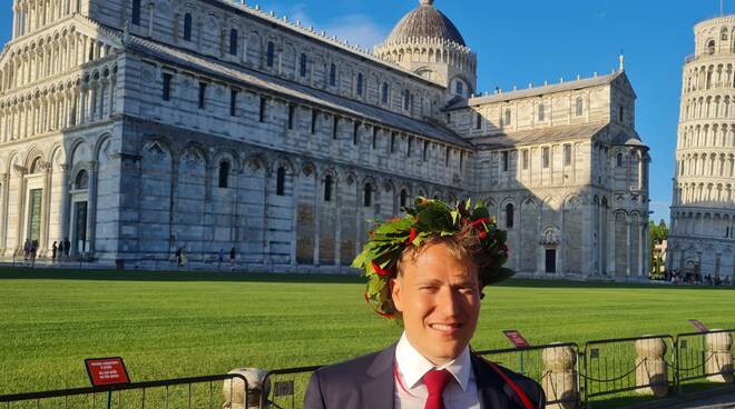 Sorrento, Auguri a Gerardo Esposito per la Laurea Magistrale in  Medicina e Chirurgia