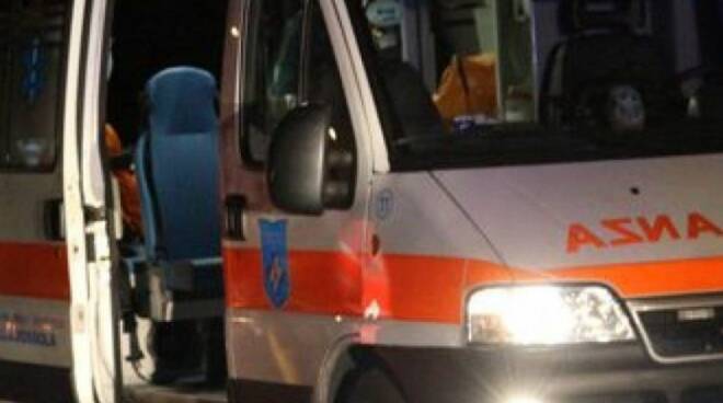 Castellammare, Aniello Vicedomini muore a soli 68 anni in ambulanza per mancanza di ossigeno