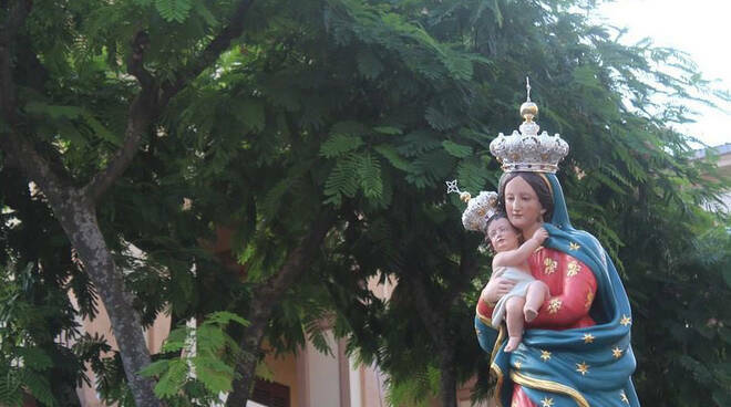 Piano di Sorrento, il prof. Ciro Ferrigno: “Quando nel 1943 la Madonna delle Grazie non uscì in processione per la guerra” 