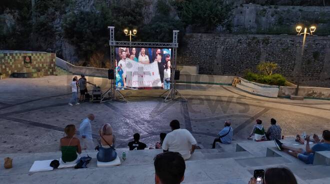 Positano Maxi Schermo in Piazza dei Racconti 