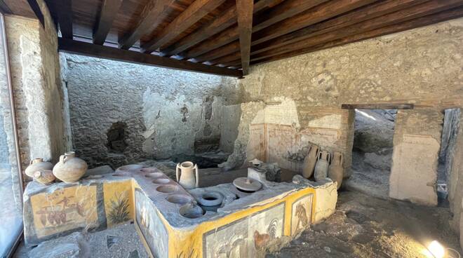Dal 12 agosto apre al pubblico il termopolio della Regio V, l'antica tavola calda di Pompei, tra le scoperte degli ultimi scavi