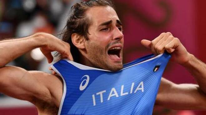 Gianmarco Tamberi: chi è il vincitore dell'oro nel salto in alto alle Olimpiadi di Tokyo