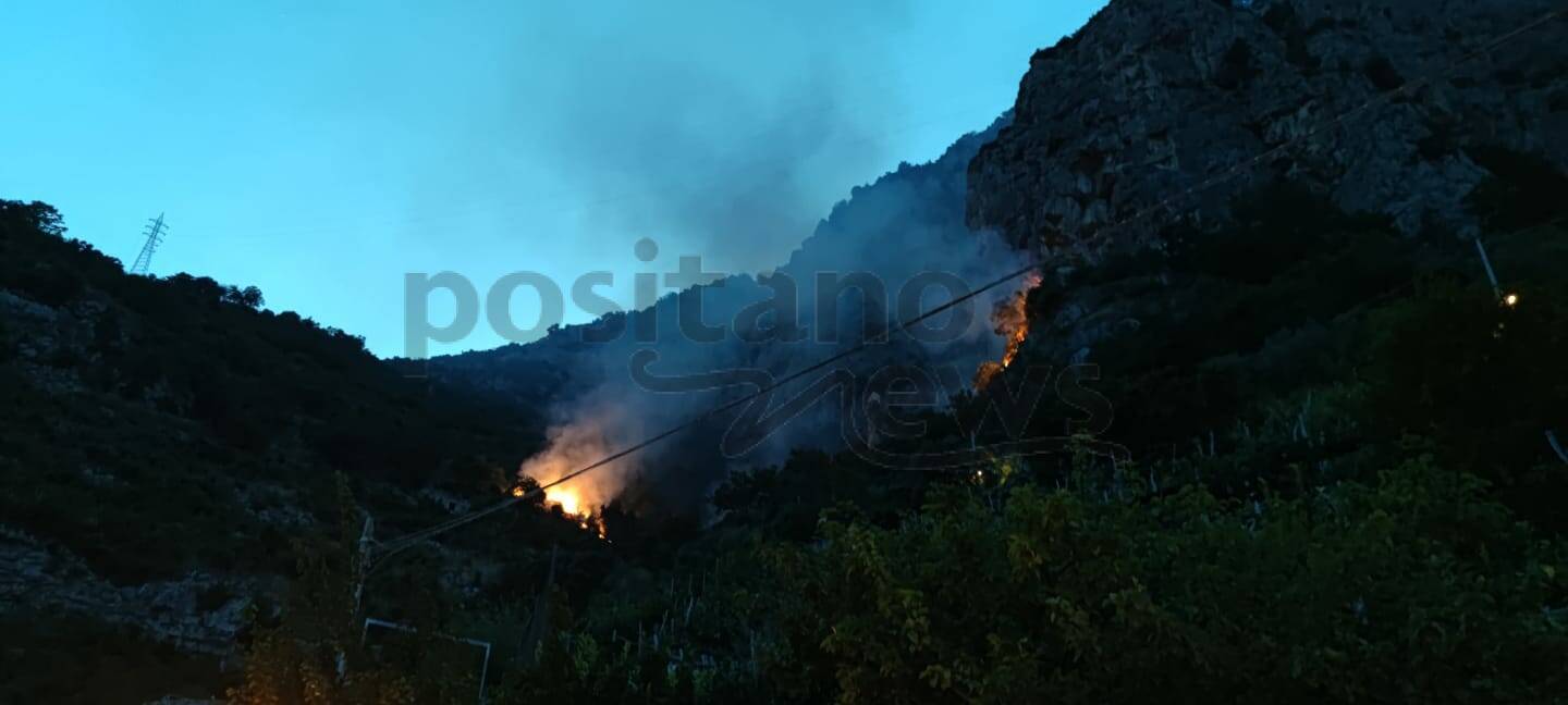 incendio Amalfi vettica e tovere