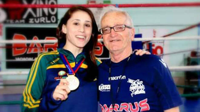 Torre Annunziata, l'appello del maestro di boxe Lucio Zurlo: “Portiamo i ragazzi in palestra salvandoli dalla strada”