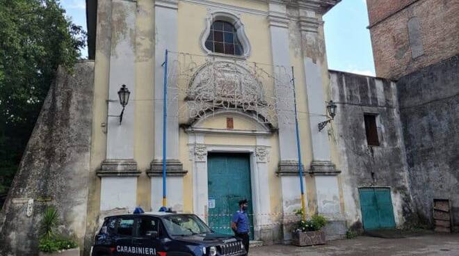 Tramonti, furto sacrilego nella chiesa di Santa Maria Delle Grazie