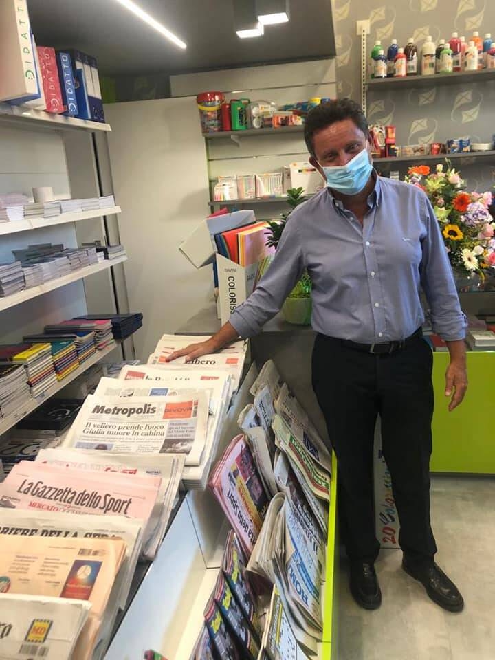 Sant'Agnello, riapre l'edicola-cartoleria "L'Aquilone" nel cuore della città