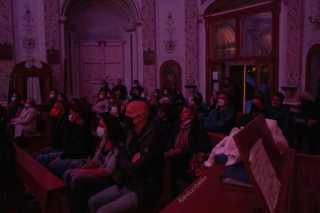 Forti emozioni e suggestioni alla Chiesa Nuova per Positano tra Storia e Leggenda: foto di Alessandro Lucibello