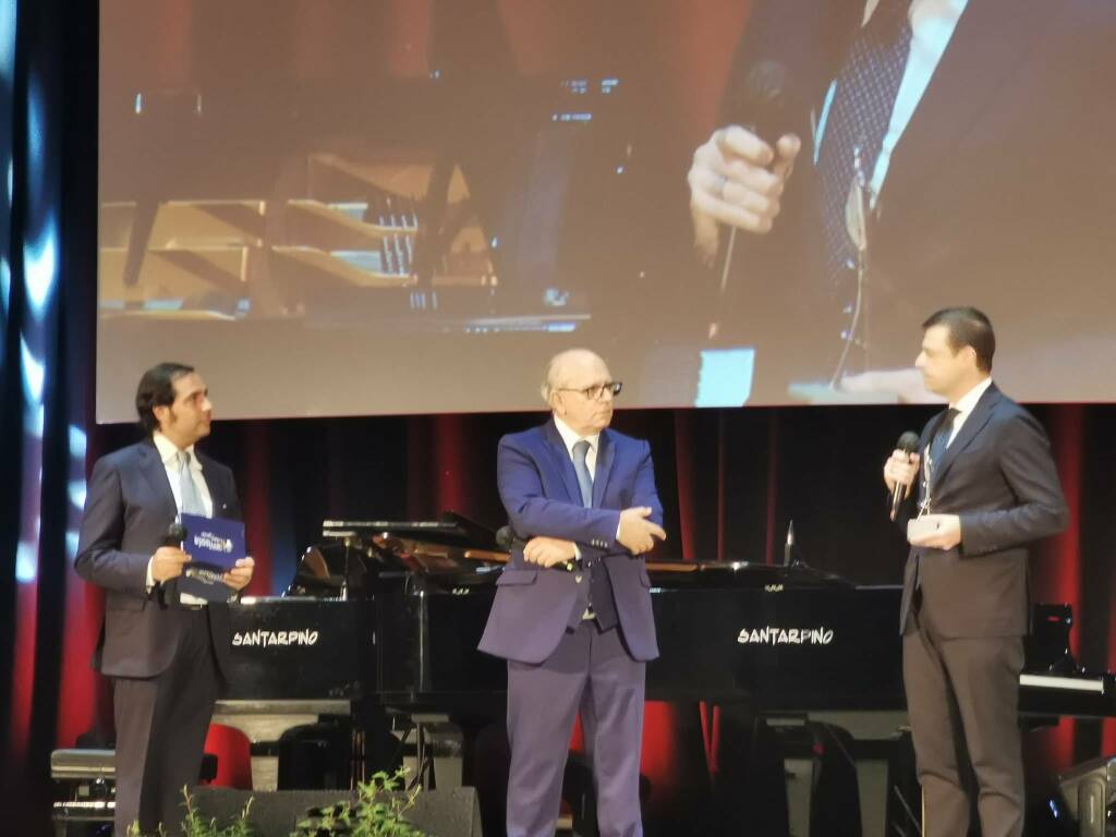 Sorrento, successo per il Premio Penisola Sorrentina Arturo Esposito