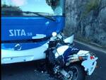 Moto contro autobus SITA incidente