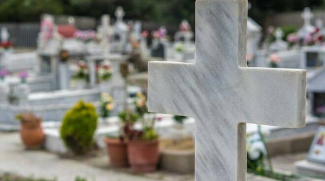 Piano di Sorrento, il racconto del Prof. Ciro Ferrigno dedicato alla Commemorazione dei defunti: “Ritrovarsi in Dio” 