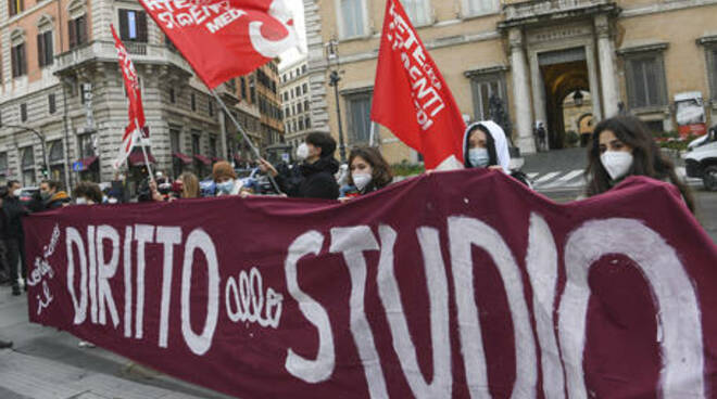 studenti protesta