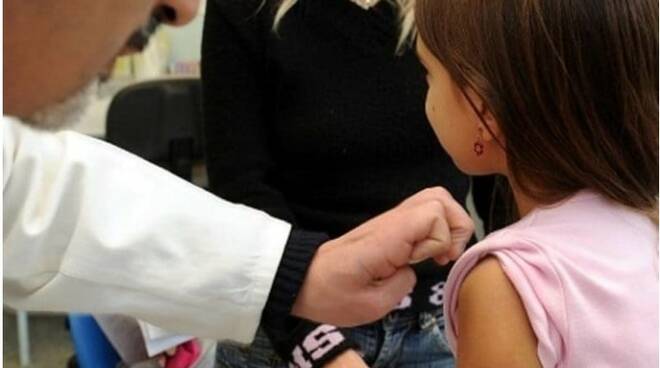 Vaccinazione ai bambini: tutto quello che c’è da sapere  