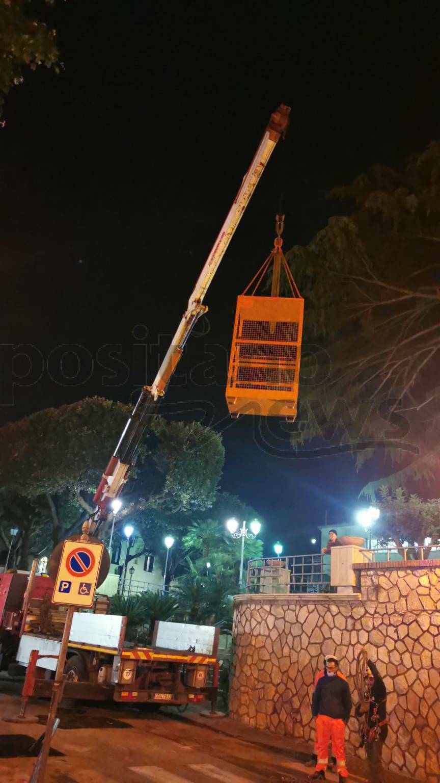 Voragine a Sant'Agnello, continuano i controlli sul posto