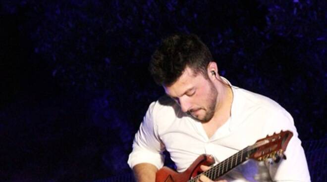 Meta: mercoledì il concerto per chitarra di Mirko Gisonte