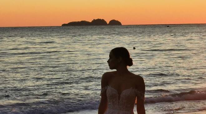 Positano: lo shooting fotografico per abiti da sposa al tramonto