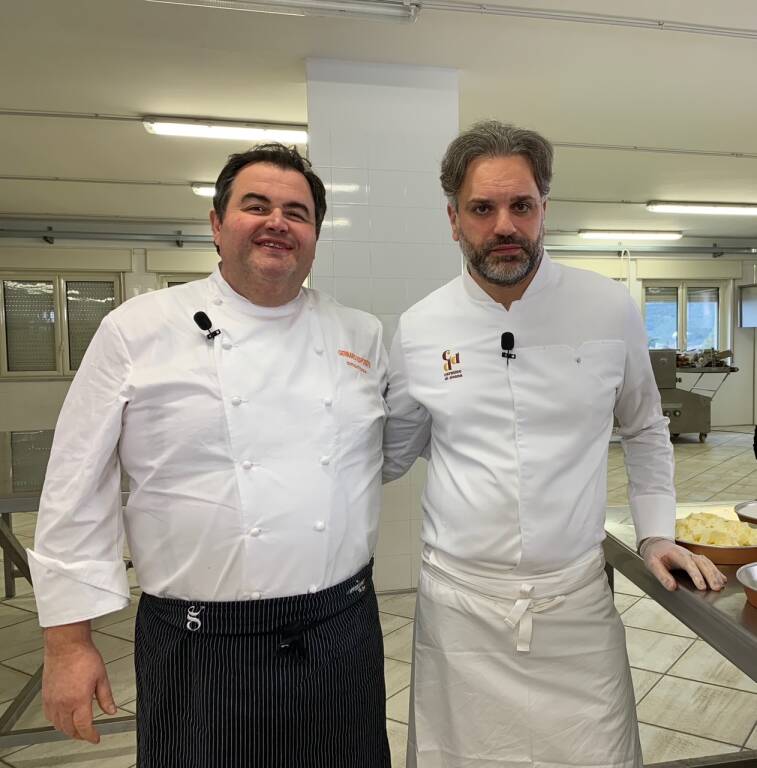 Presentazione del panettone “limited edition” dello chef stellato di Vico Equense Gennaro Esposito